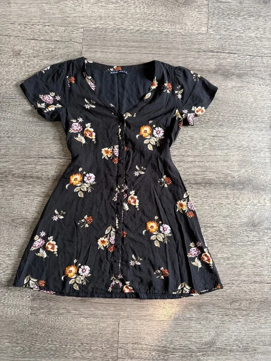 Abercrombie & Fitch Floral Mini Dress Black Button Front Size Small - Picture 1 of 4